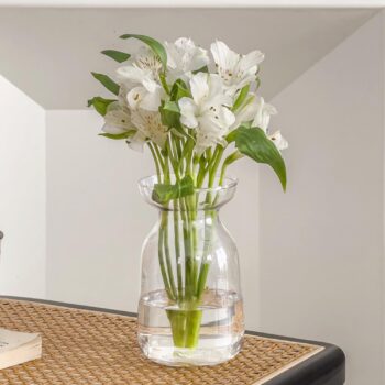 Exquisite glass vases, modern decorative vases, desktop ornaments, home and interior desk decorations